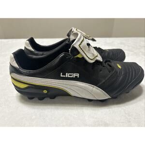 Puma Liga Indoor Soccer Cleats Shoes Men’s Size 11.5 Black White RARE Football
